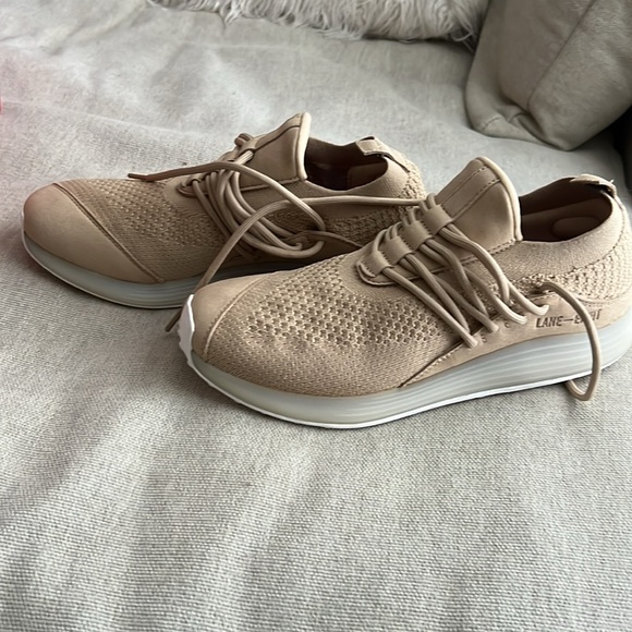 NIB- LANE-EIGHT HIIT Trainers W AE1043 - Picture 3 of 9